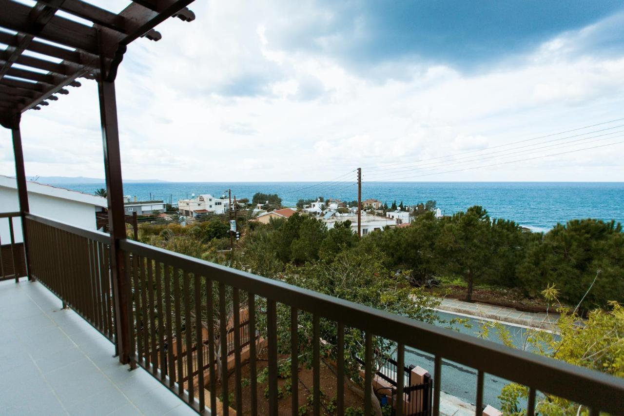 Seaclusion Vacation Villa Pomos Exteriér fotografie