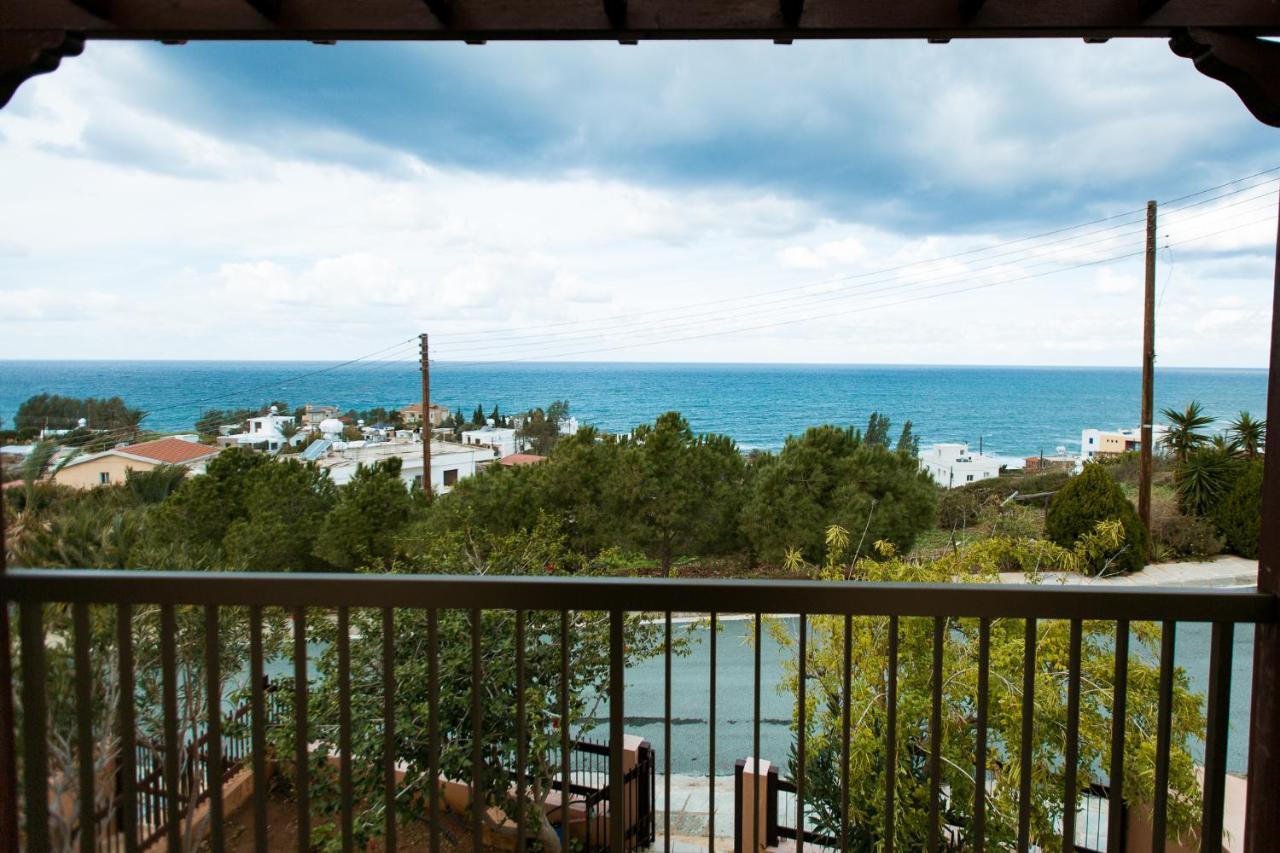 Seaclusion Vacation Villa Pomos Exteriér fotografie