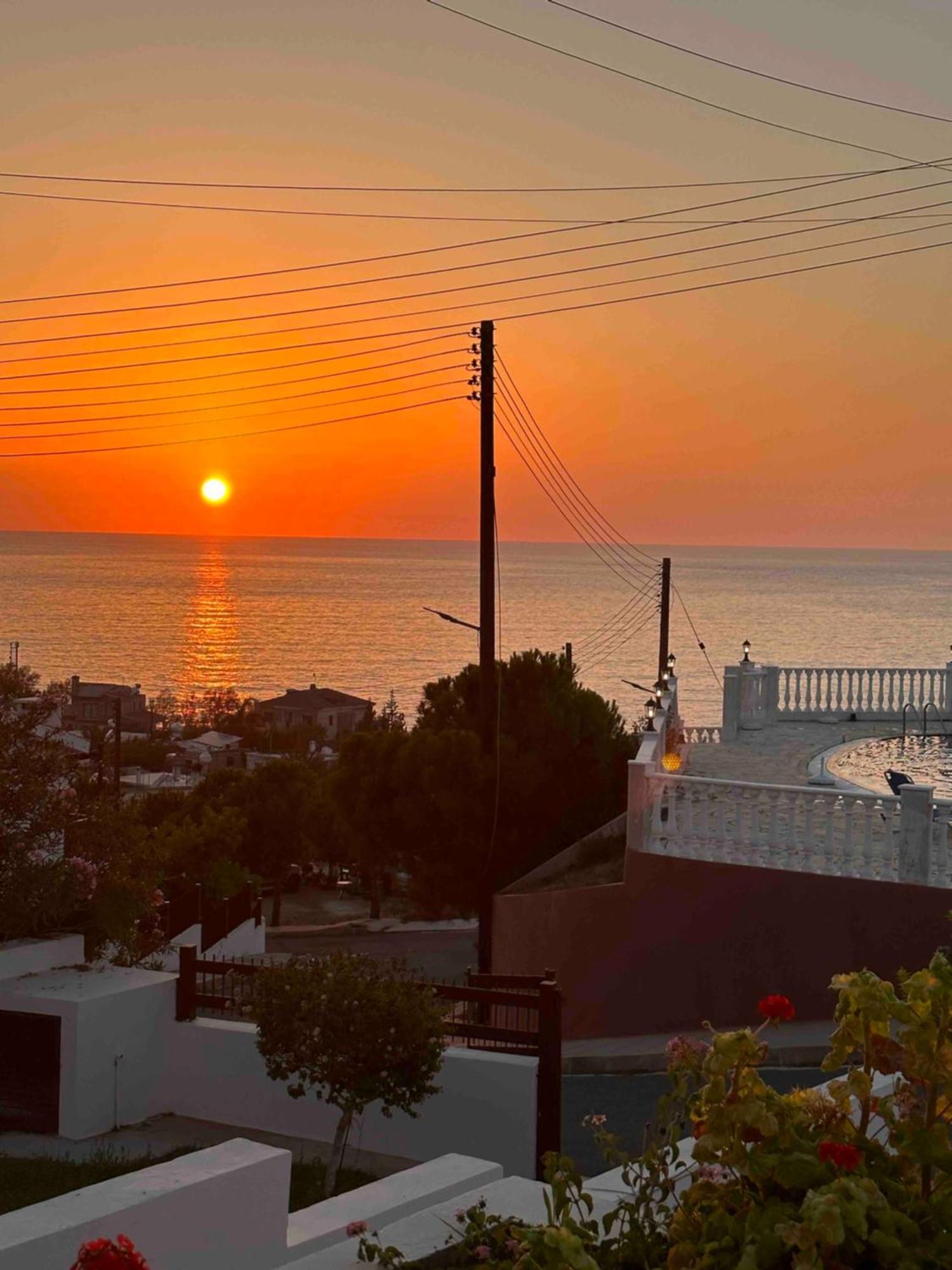 Seaclusion Vacation Villa Pomos Exteriér fotografie